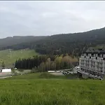 Czarna Gora Tignes 1 Apartment *
