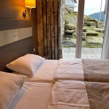 Czarna Gora Tignes 1 Сєнна